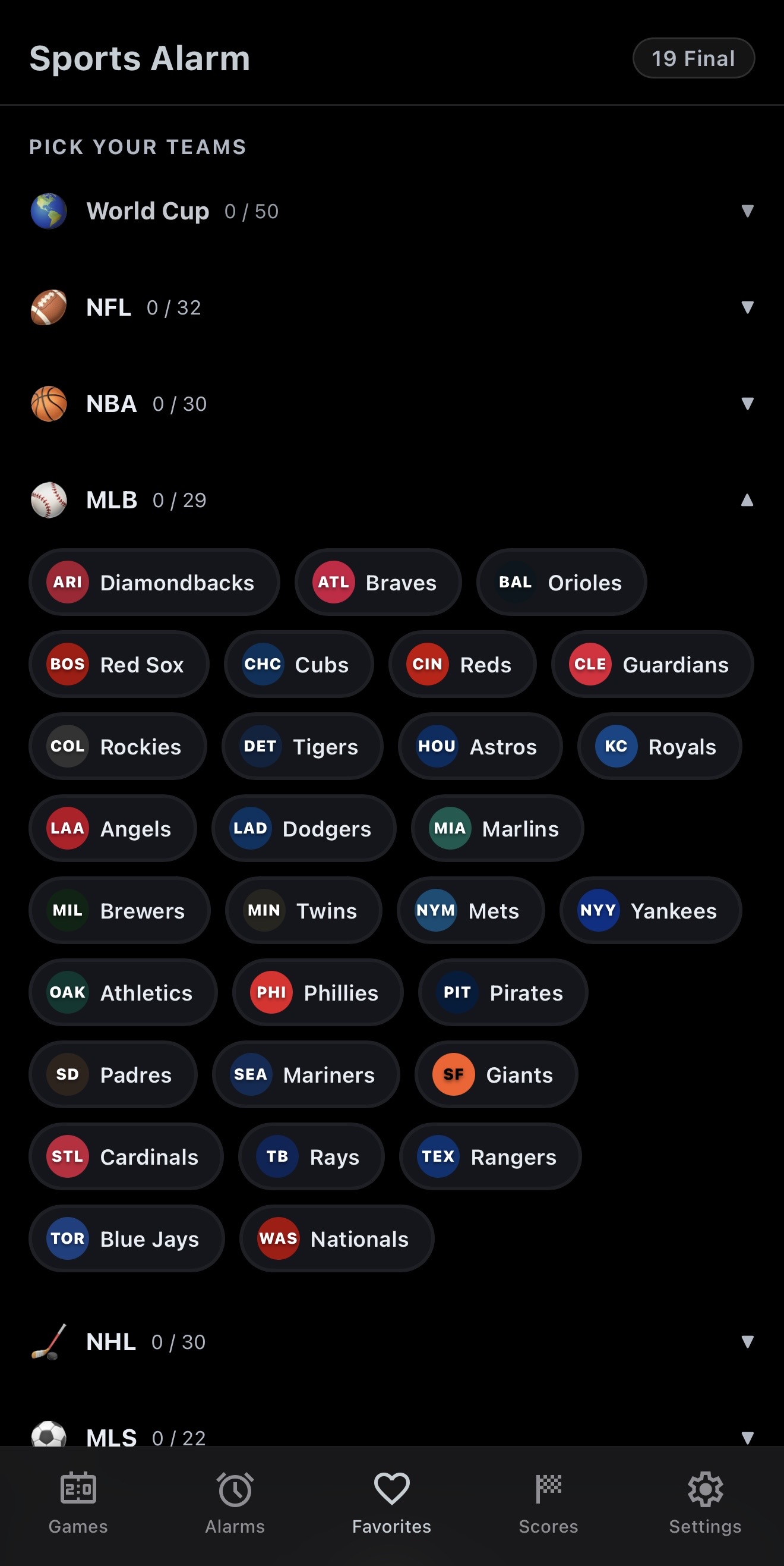 Favorites tab with pinned teams